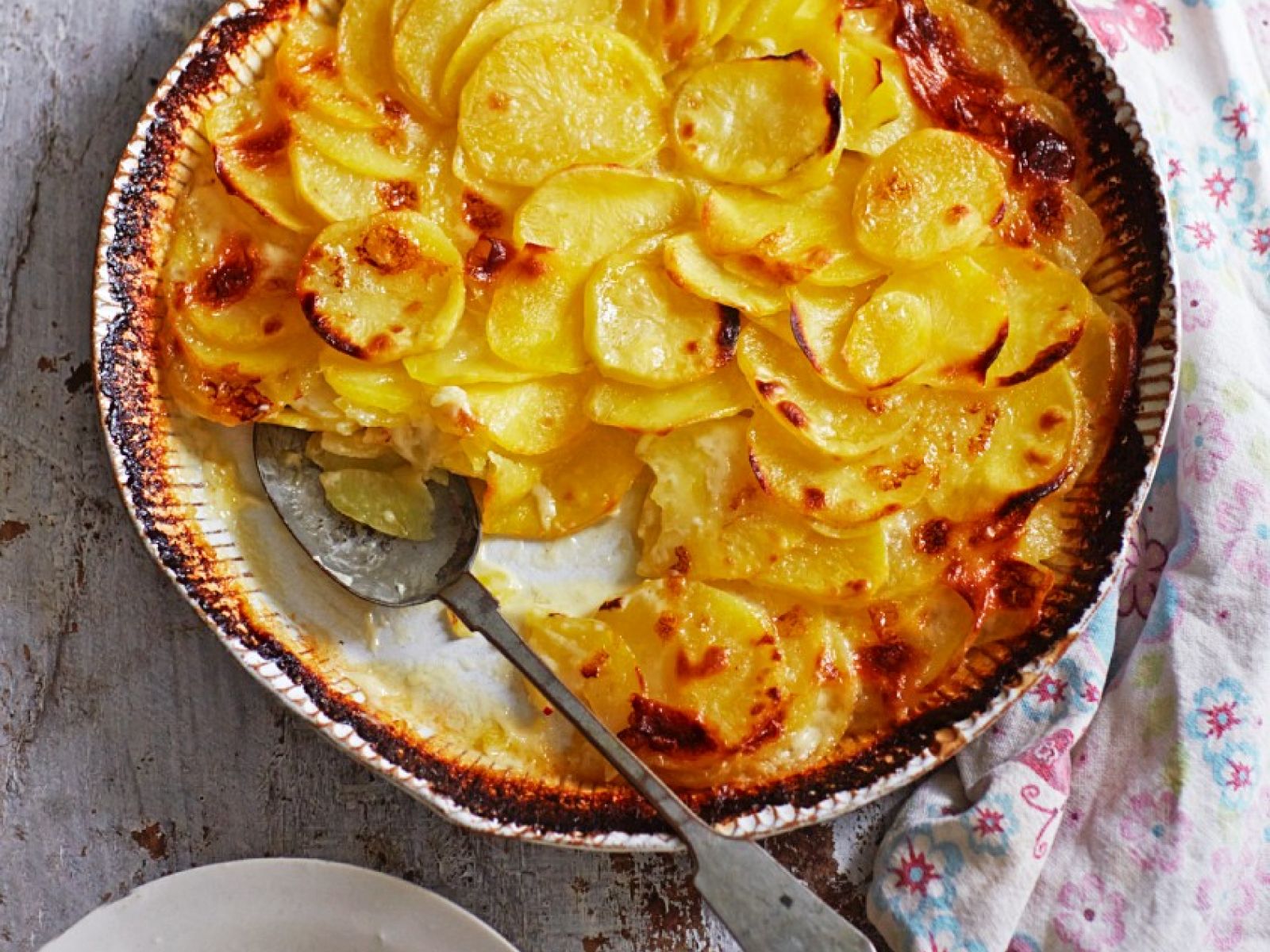 Classic French Gratin Dauphinois - Idea Hall