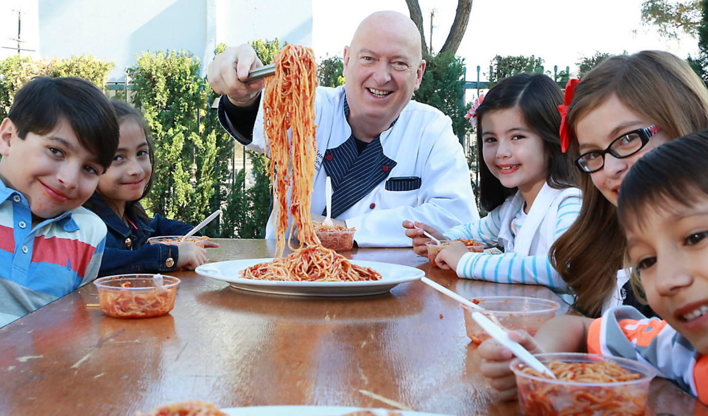 Anaheim White House Chef Bruno Serato to Serve 2 Millionth Free Meal, Spectrum News 1