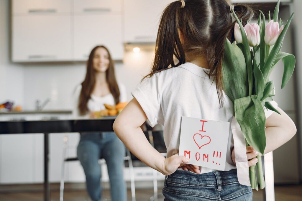 giving gifts to mom on mother's day, Forbes