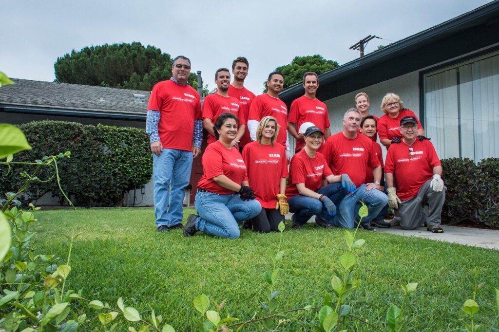 RD Olson team at Olive Crest home